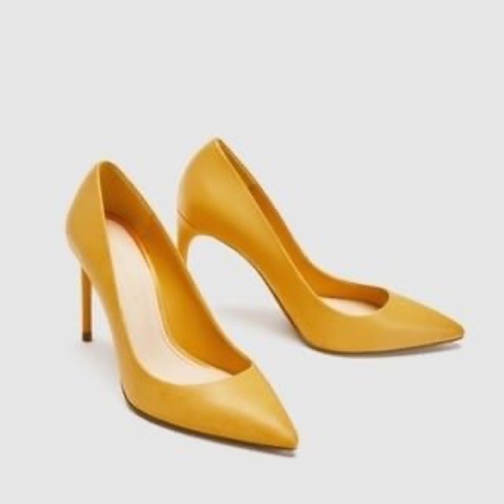 Zara Mustard Yellow Pointed Heels